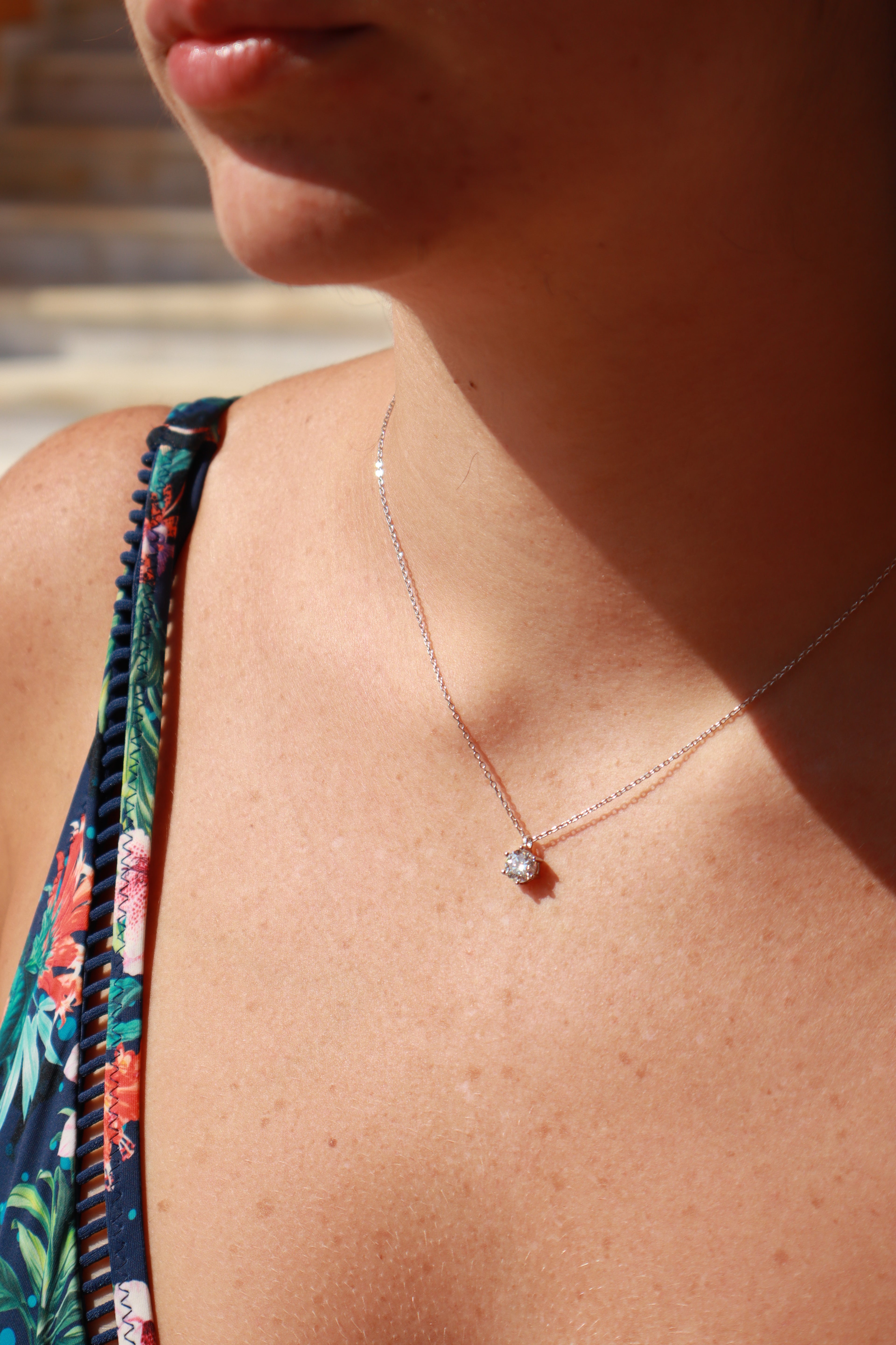 Moissanite solitário